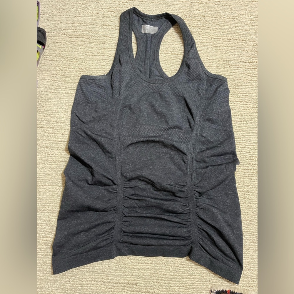 5 Tank tops. Lululemon/Nike/Athleta/Ideology/Moving Comfort. Size Medium. GUC - Picture 3 of 6